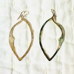 Elegant Gold Hoop Earrings